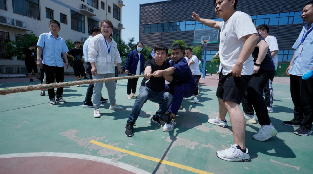 “运动强体质，，，，，，团结创佳绩” 402cc永利集团食物举行2022年意见意义运动会_402cc永利集团